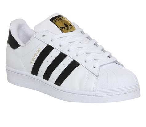 adidas shoes superstar.